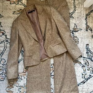 Tan and brown vintage Anne Klein pant suit in great condition